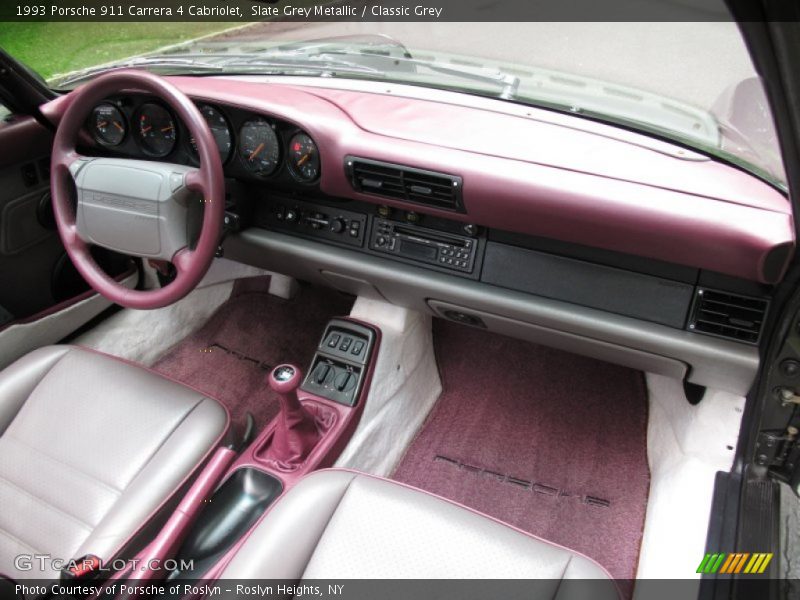 Dashboard of 1993 911 Carrera 4 Cabriolet