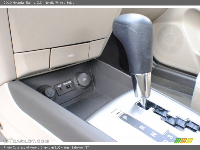 Nordic White / Beige 2010 Hyundai Elantra GLS