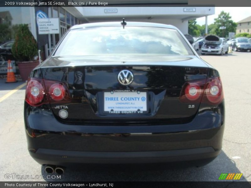 Black Uni / Pure Beige 2009 Volkswagen Jetta SE Sedan