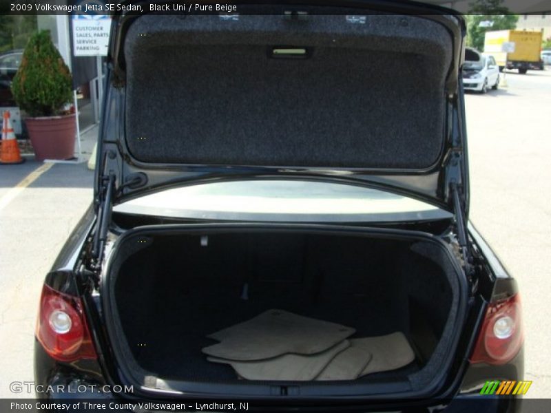 Black Uni / Pure Beige 2009 Volkswagen Jetta SE Sedan