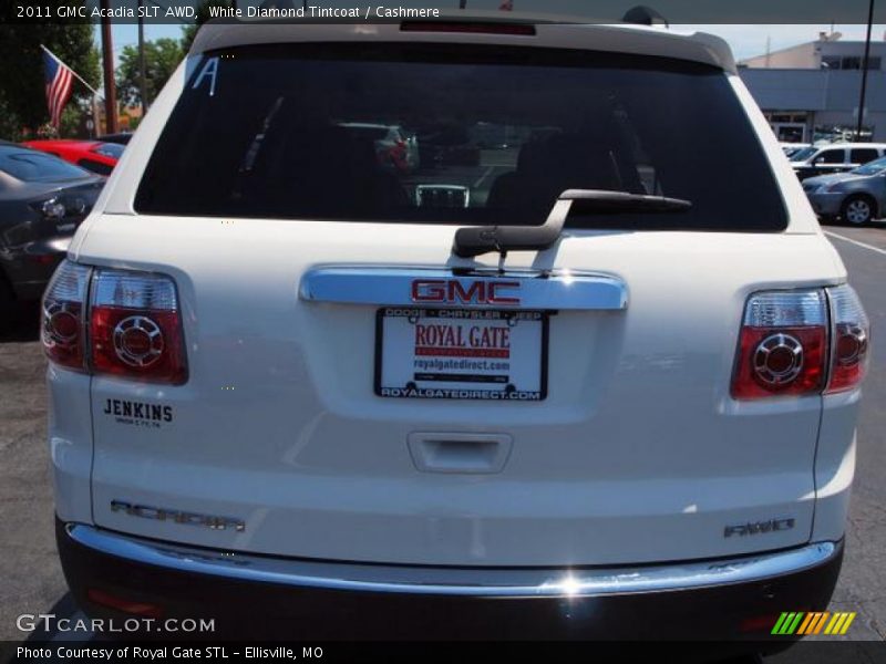 White Diamond Tintcoat / Cashmere 2011 GMC Acadia SLT AWD