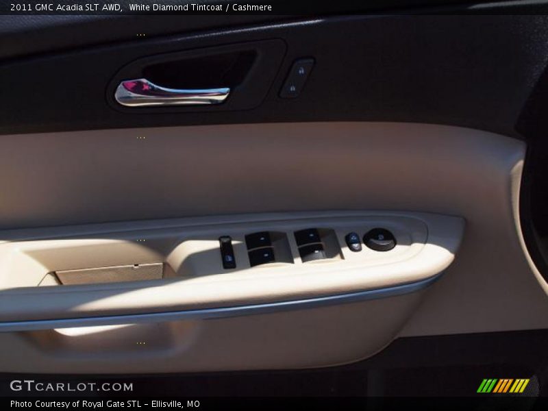 White Diamond Tintcoat / Cashmere 2011 GMC Acadia SLT AWD