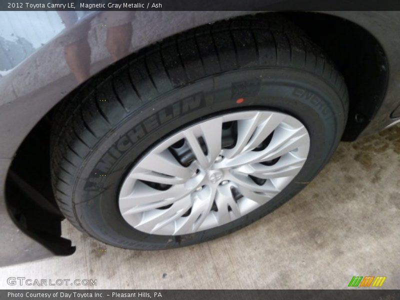 Magnetic Gray Metallic / Ash 2012 Toyota Camry LE