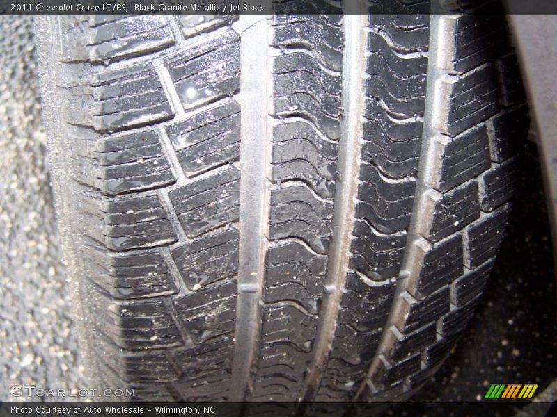 Black Granite Metallic / Jet Black 2011 Chevrolet Cruze LT/RS