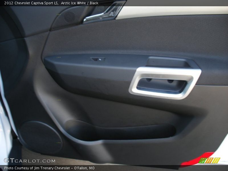 Arctic Ice White / Black 2012 Chevrolet Captiva Sport LS