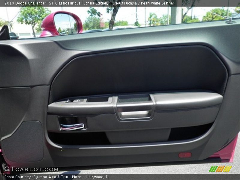 Door Panel of 2010 Challenger R/T Classic Furious Fuchsia Edition