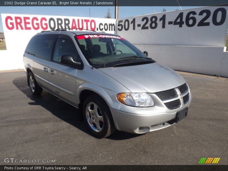 Bright Silver Metallic / Sandstone 2002 Dodge Grand Caravan ES