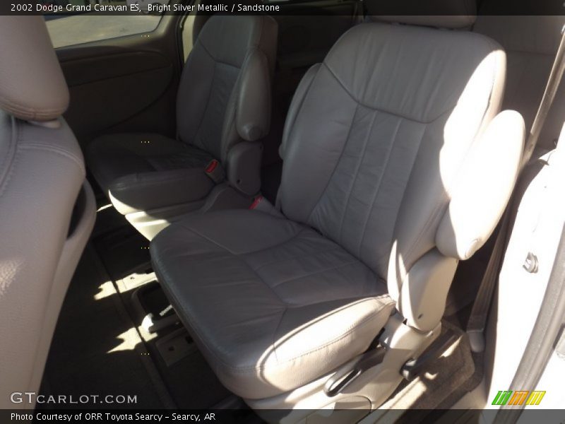 Bright Silver Metallic / Sandstone 2002 Dodge Grand Caravan ES