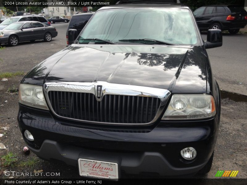 Black / Light Parchment 2004 Lincoln Aviator Luxury AWD