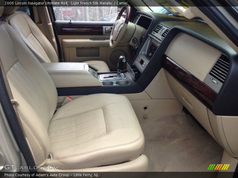 Light French Silk Metallic / Camel 2006 Lincoln Navigator Ultimate 4x4
