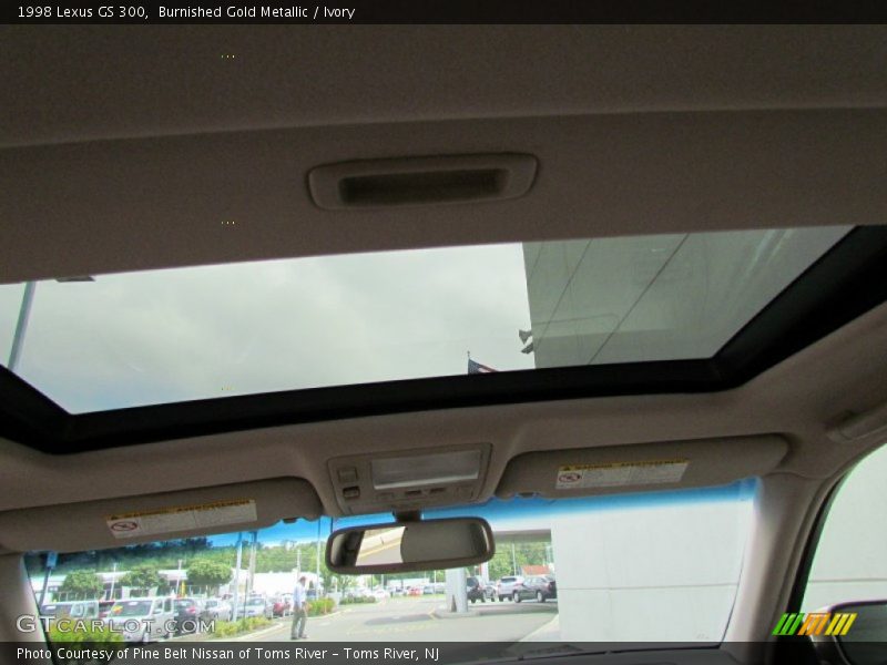 Burnished Gold Metallic / Ivory 1998 Lexus GS 300