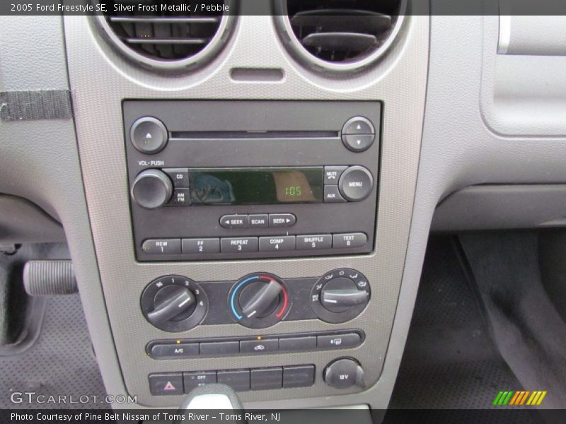 Controls of 2005 Freestyle SE