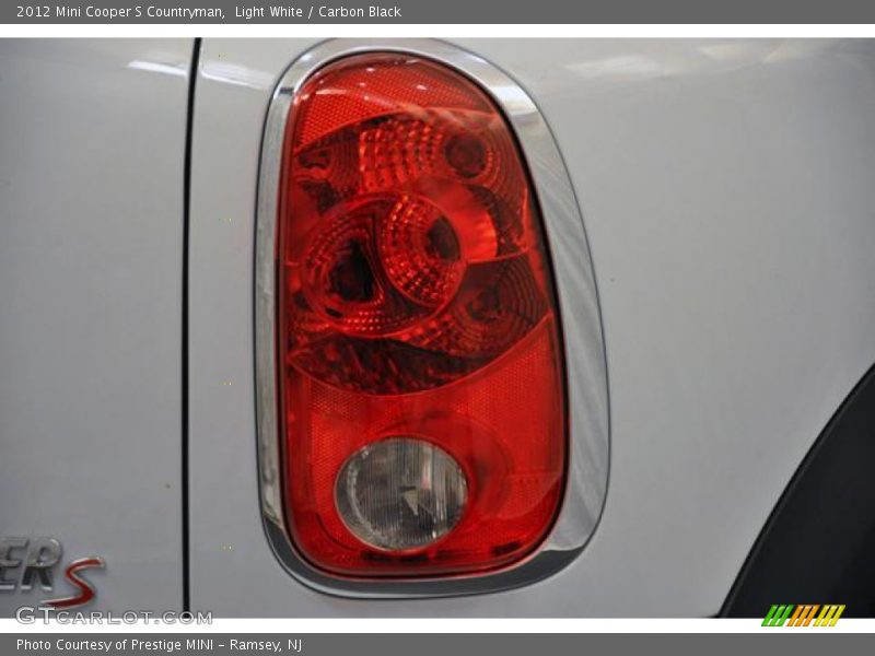 Light White / Carbon Black 2012 Mini Cooper S Countryman