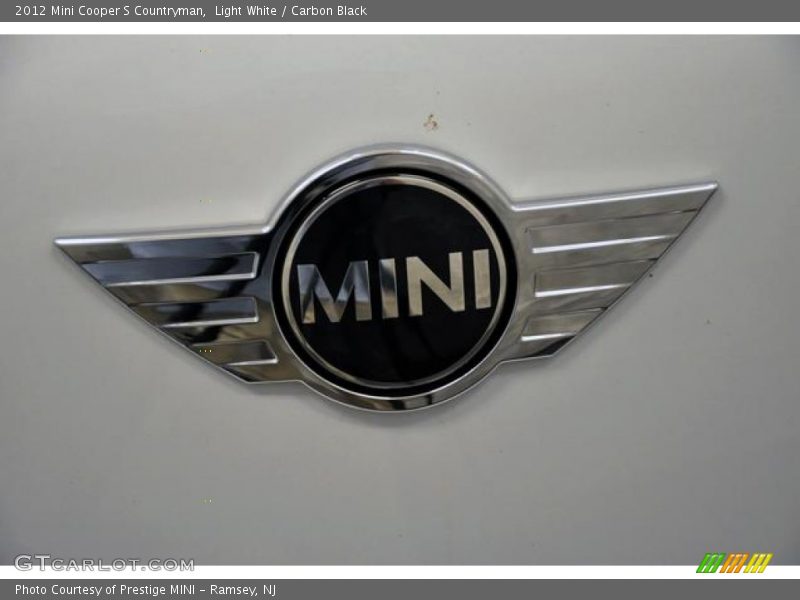 Light White / Carbon Black 2012 Mini Cooper S Countryman