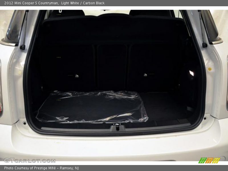 Light White / Carbon Black 2012 Mini Cooper S Countryman