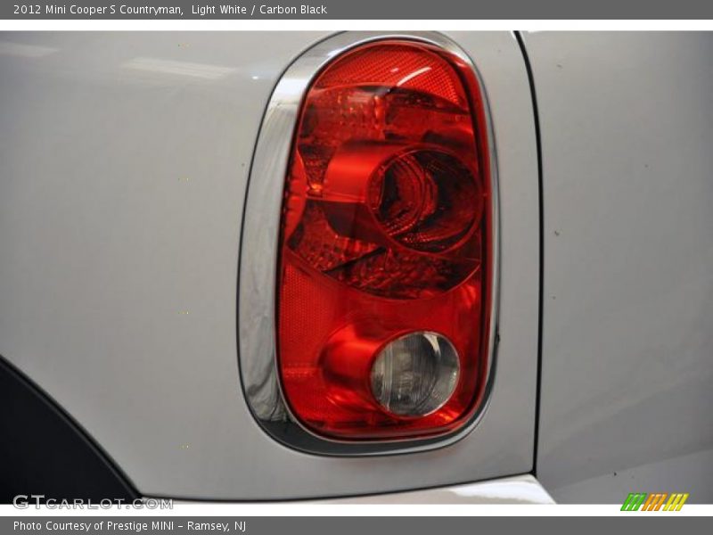 Light White / Carbon Black 2012 Mini Cooper S Countryman