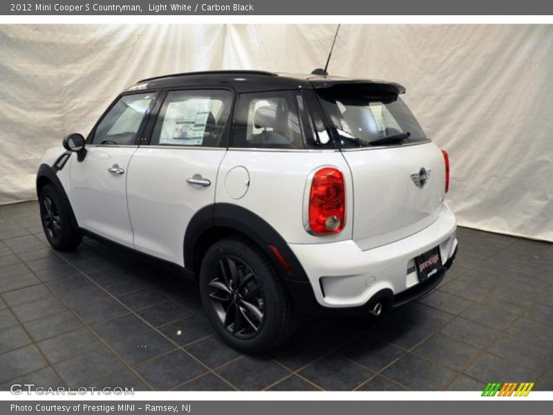 Light White / Carbon Black 2012 Mini Cooper S Countryman