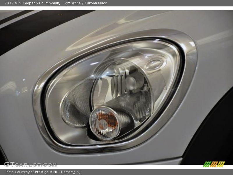 Light White / Carbon Black 2012 Mini Cooper S Countryman
