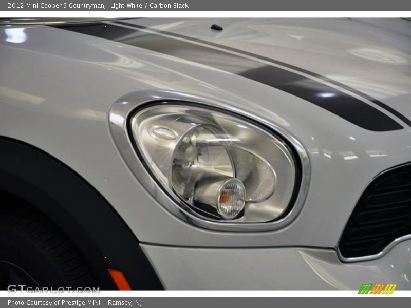 Light White / Carbon Black 2012 Mini Cooper S Countryman