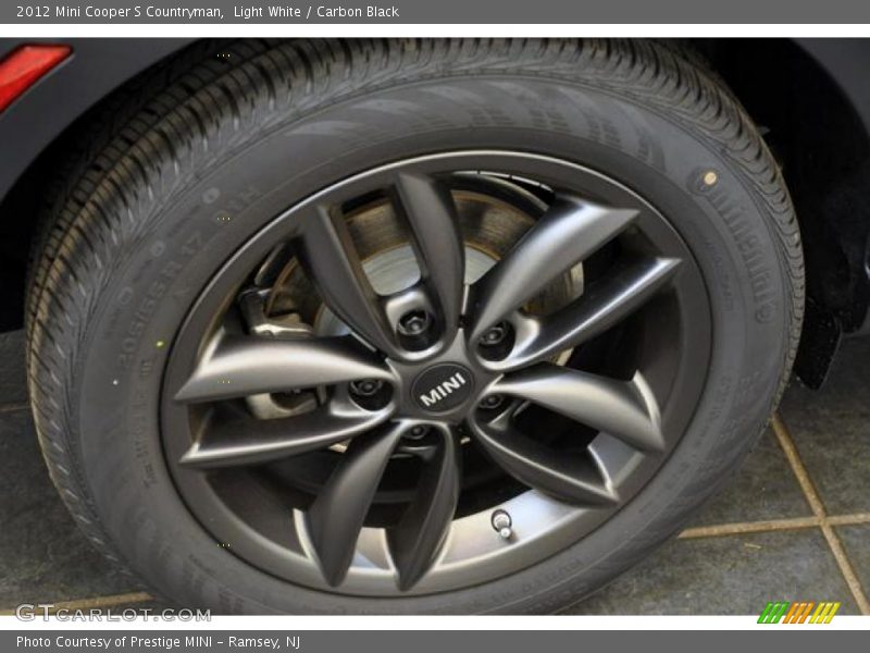 Light White / Carbon Black 2012 Mini Cooper S Countryman