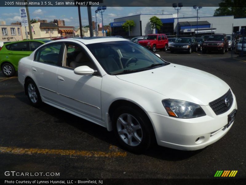 Satin White Pearl / Blond 2005 Nissan Altima 3.5 SL