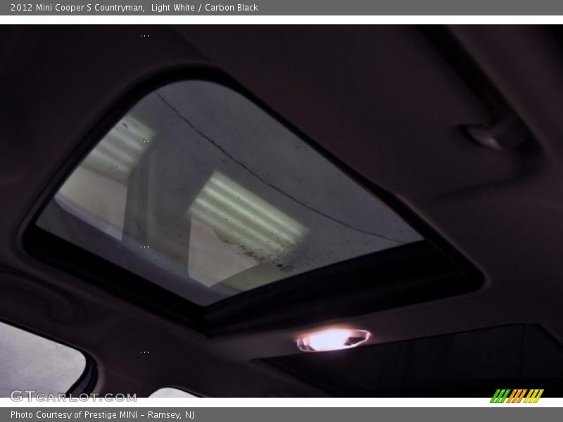 Light White / Carbon Black 2012 Mini Cooper S Countryman