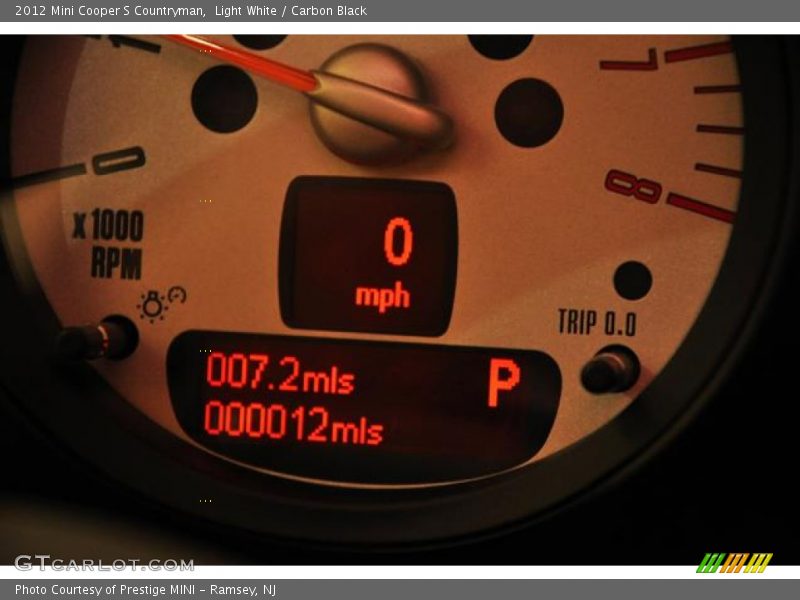 Light White / Carbon Black 2012 Mini Cooper S Countryman