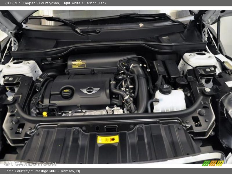 Light White / Carbon Black 2012 Mini Cooper S Countryman