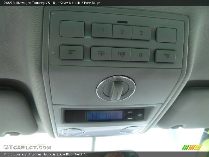 Blue Silver Metallic / Pure Beige 2005 Volkswagen Touareg V8