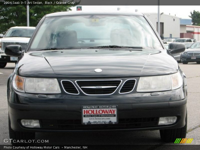 Black / Granite Gray 2004 Saab 9-5 Arc Sedan