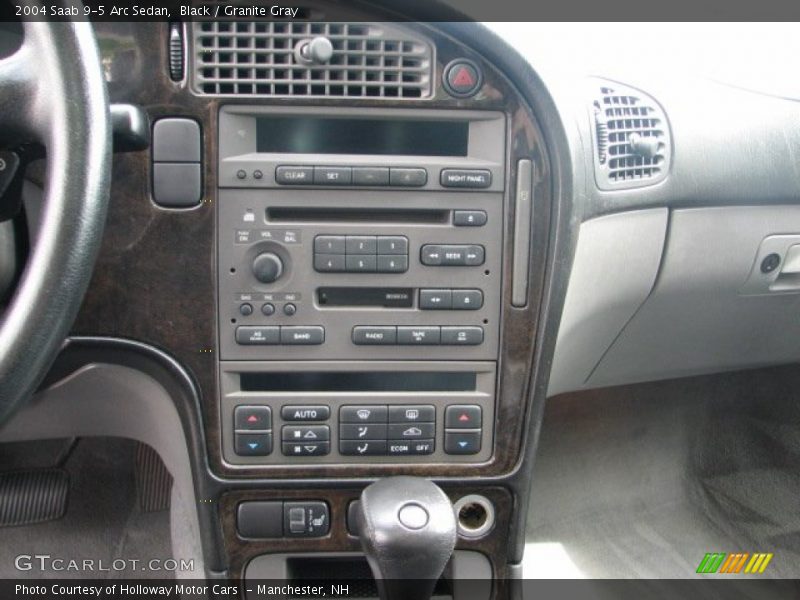 Black / Granite Gray 2004 Saab 9-5 Arc Sedan