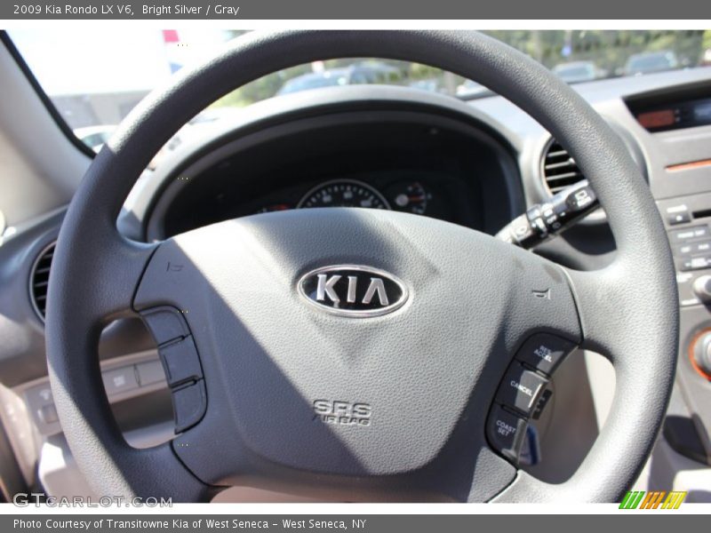 Bright Silver / Gray 2009 Kia Rondo LX V6