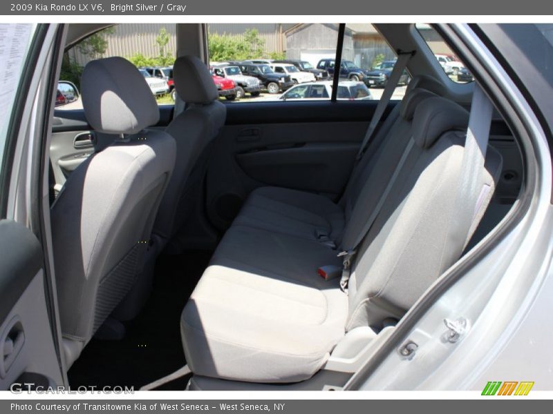 Bright Silver / Gray 2009 Kia Rondo LX V6