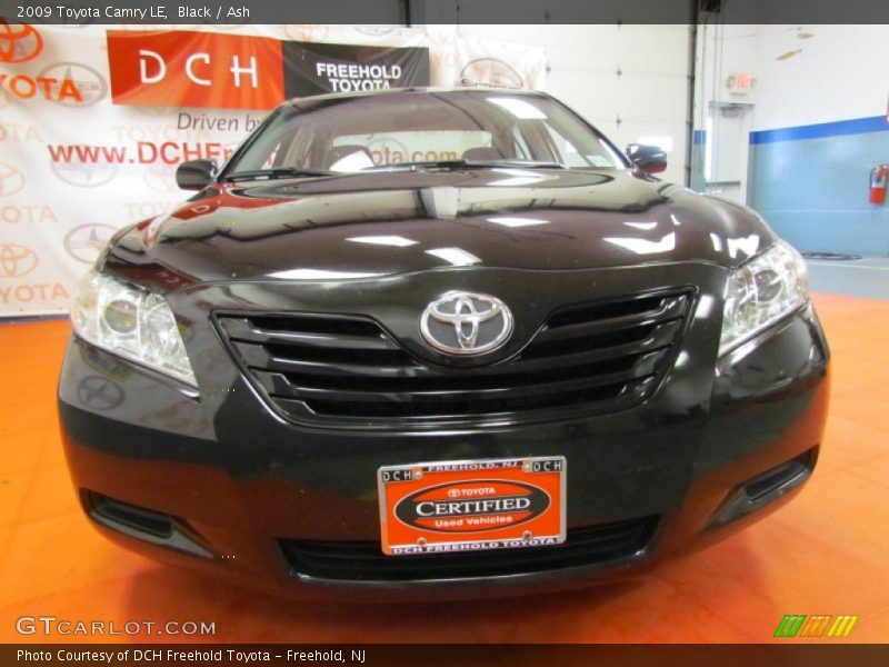Black / Ash 2009 Toyota Camry LE