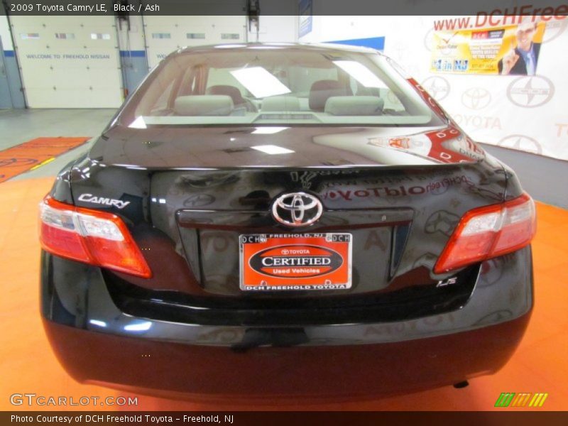 Black / Ash 2009 Toyota Camry LE