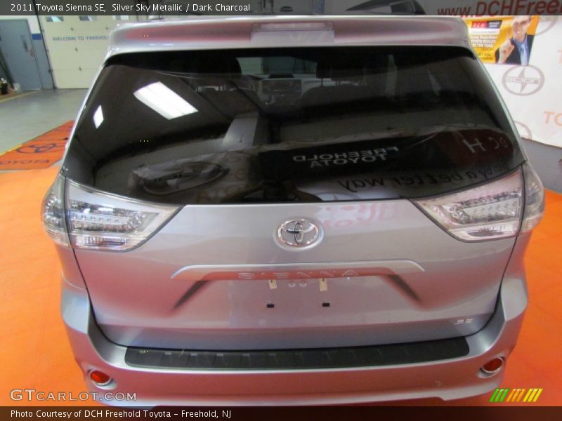 Silver Sky Metallic / Dark Charcoal 2011 Toyota Sienna SE