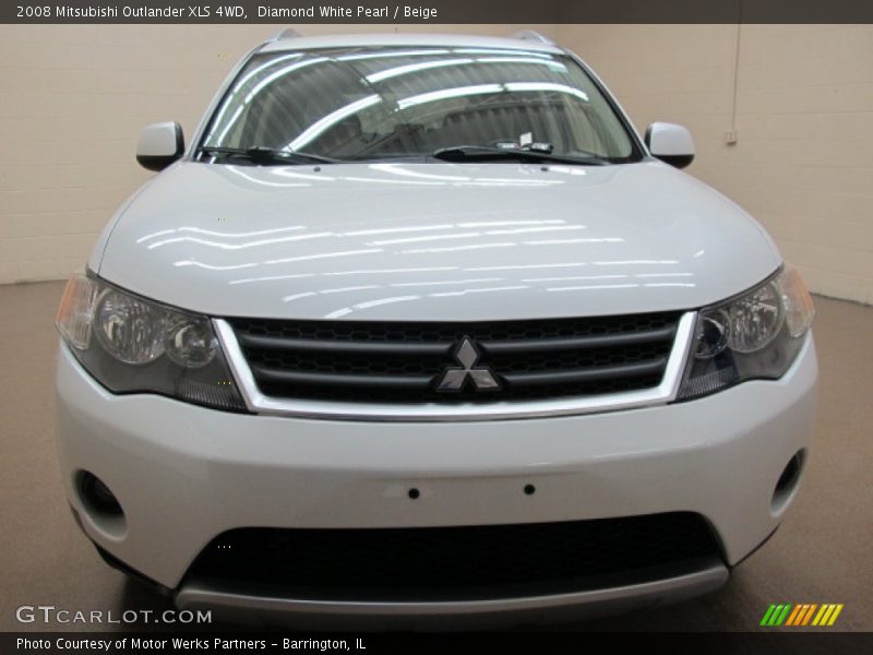 Diamond White Pearl / Beige 2008 Mitsubishi Outlander XLS 4WD