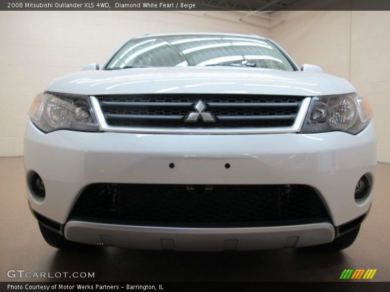 Diamond White Pearl / Beige 2008 Mitsubishi Outlander XLS 4WD