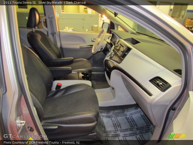 Silver Sky Metallic / Dark Charcoal 2011 Toyota Sienna SE