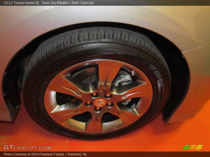 Silver Sky Metallic / Dark Charcoal 2011 Toyota Sienna SE