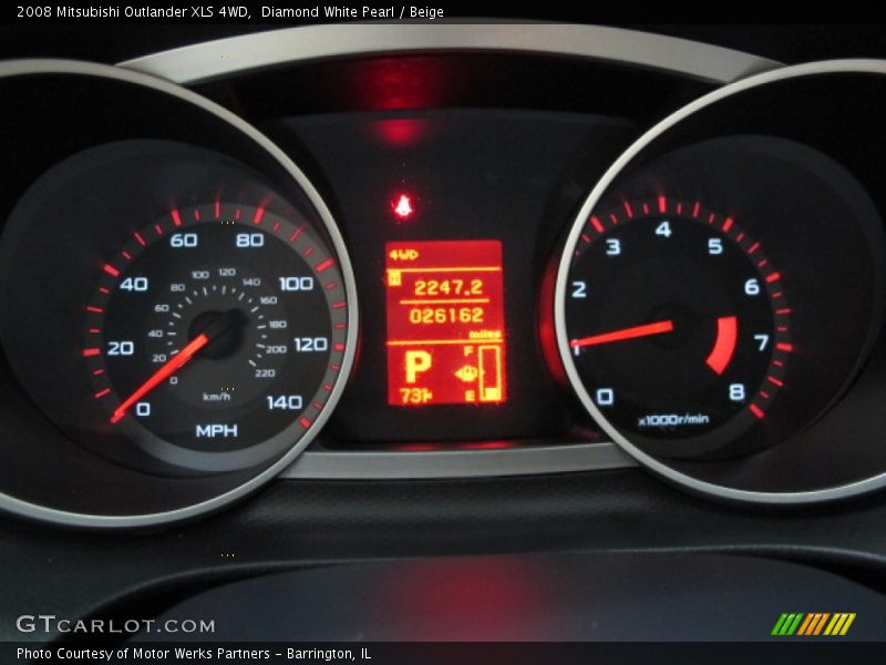 Diamond White Pearl / Beige 2008 Mitsubishi Outlander XLS 4WD