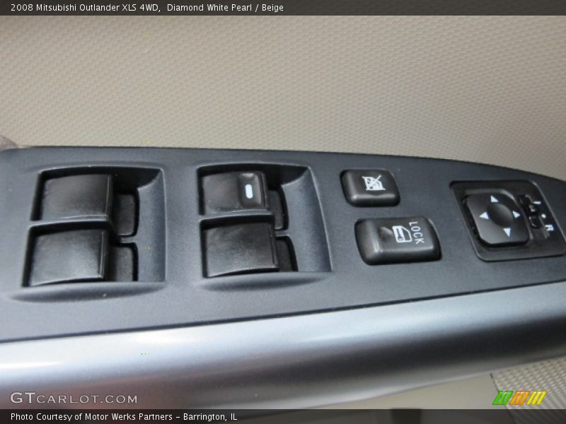 Diamond White Pearl / Beige 2008 Mitsubishi Outlander XLS 4WD