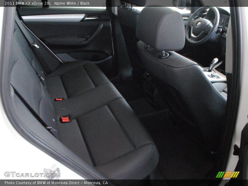 Alpine White / Black 2011 BMW X3 xDrive 28i