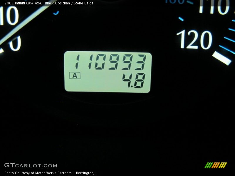 Black Obsidian / Stone Beige 2001 Infiniti QX4 4x4
