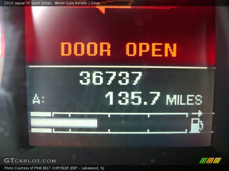 Winter Gold Metallic / Dove 2010 Jaguar XF Sport Sedan