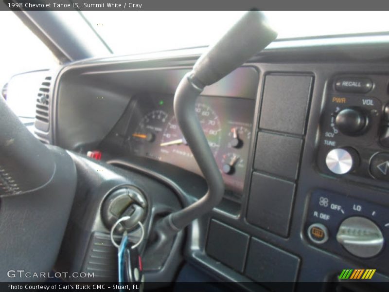 Summit White / Gray 1998 Chevrolet Tahoe LS