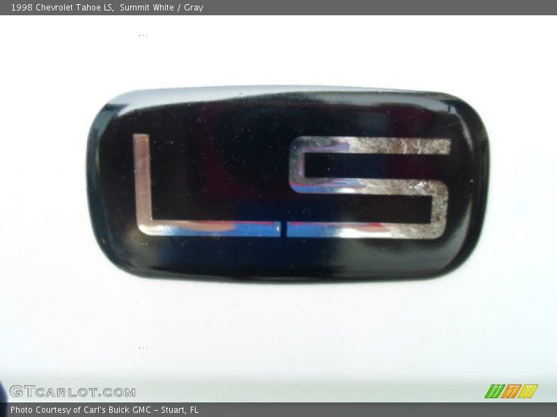 Summit White / Gray 1998 Chevrolet Tahoe LS