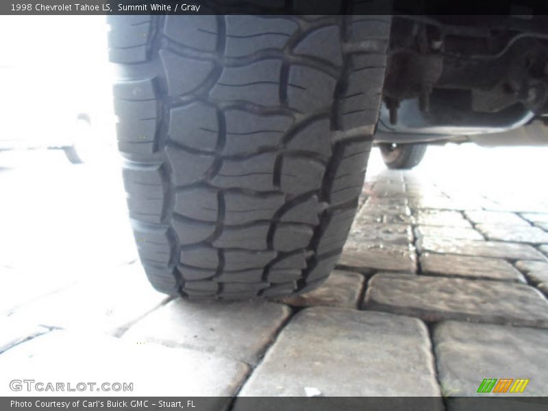 Summit White / Gray 1998 Chevrolet Tahoe LS