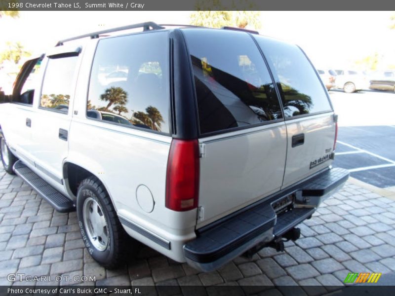 Summit White / Gray 1998 Chevrolet Tahoe LS