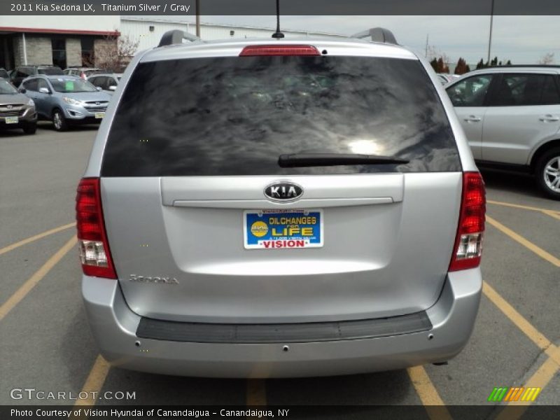 Titanium Silver / Gray 2011 Kia Sedona LX